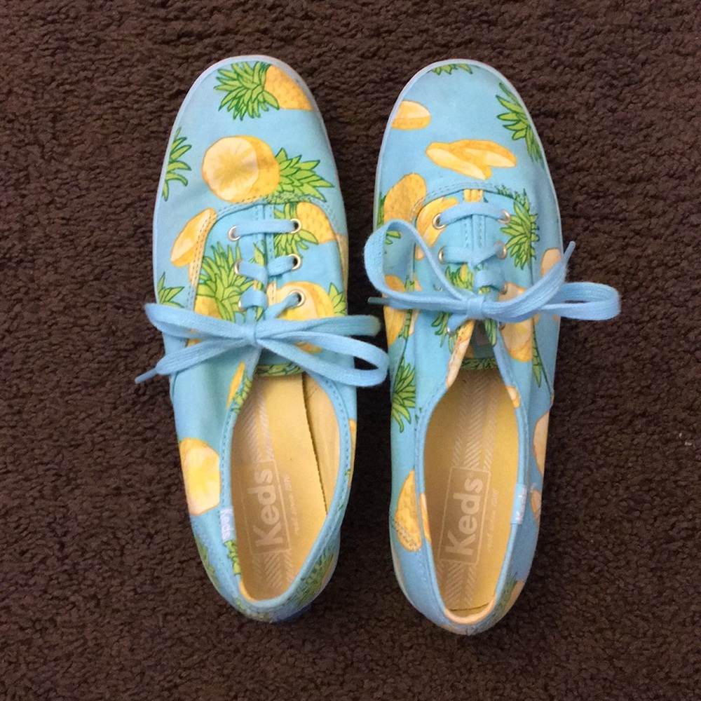 adorable keds pineapple shoes!